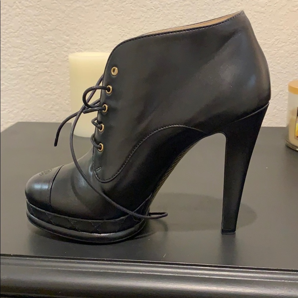 Chanel boots!!!!